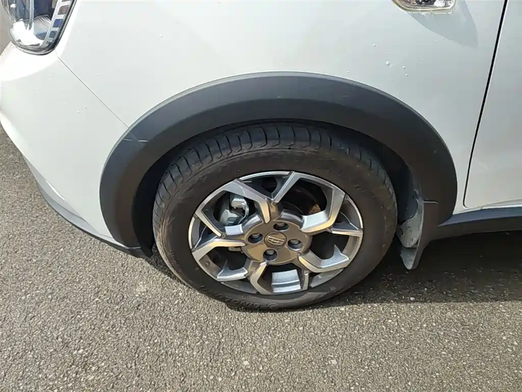 Geely Yuanjing X1 2018 2017 1.3L Auto Fun Edition