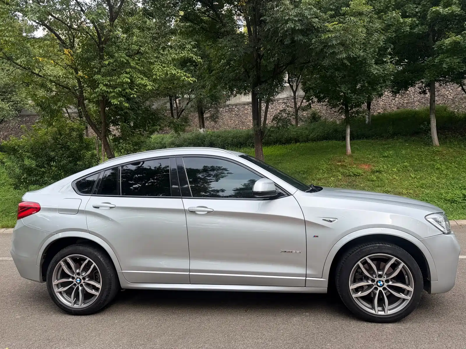 Photo 5 - BMW X4