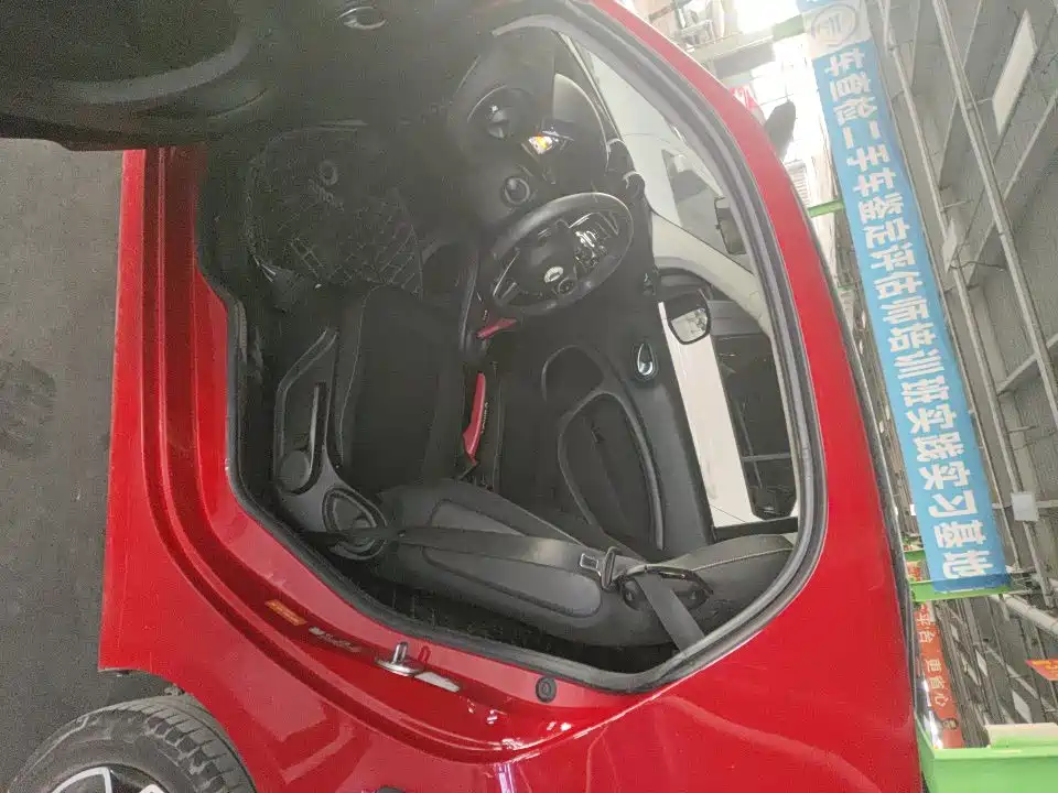 smart fortwo 2019 2019 0.9T 66kW Hardtop Wind Edition China VI
