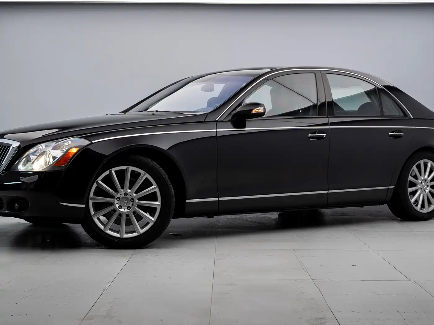 Maybach Maybach 2009 2005 Model 5.5T 57