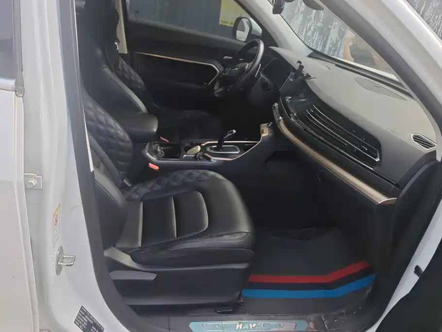 Фото 8 - Haval H6