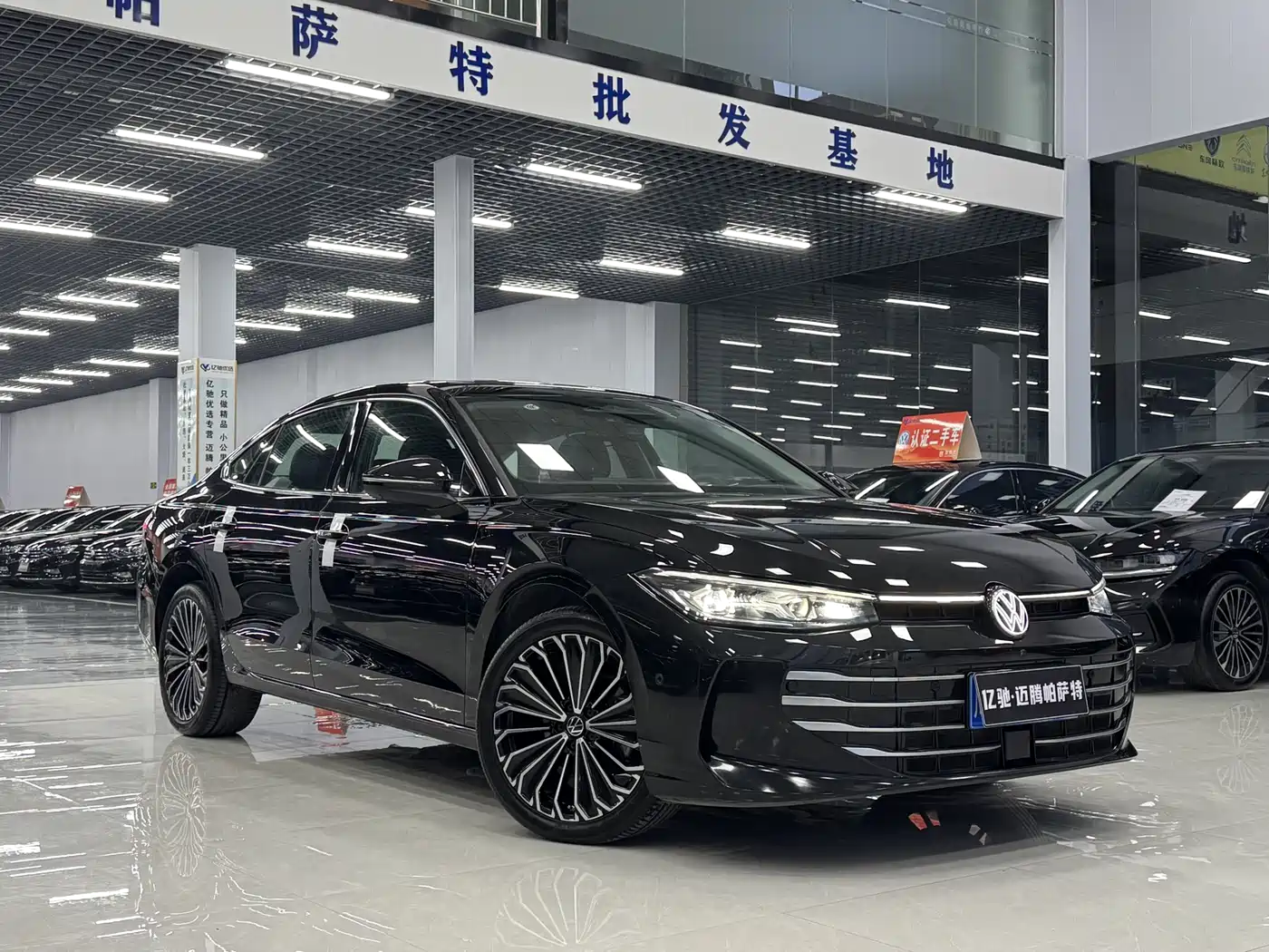 Volkswagen Passat 2025 Pro 380TSI Dragon Prestige Edition фото 3
