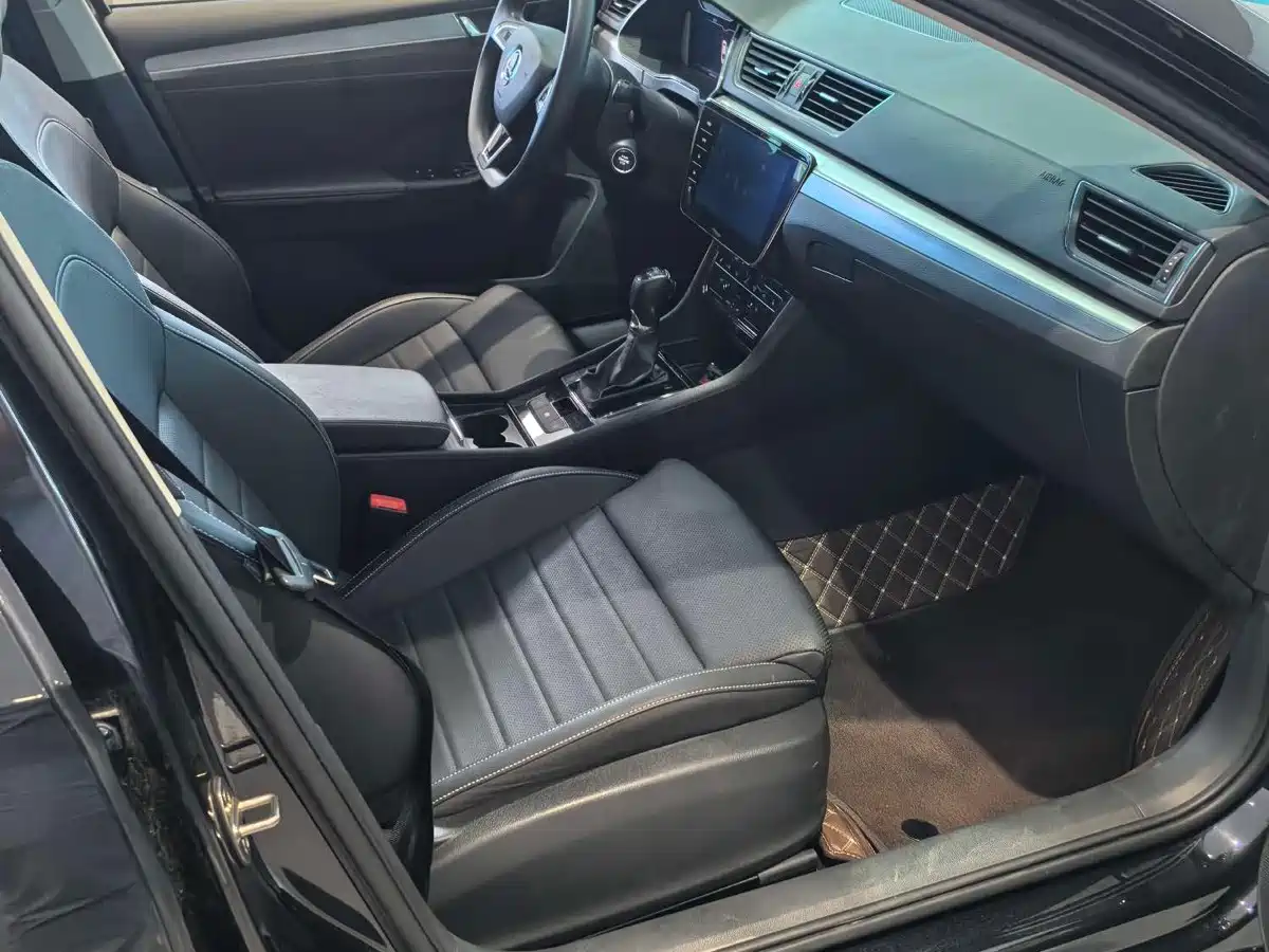 Photo 13 - Škoda Superb
