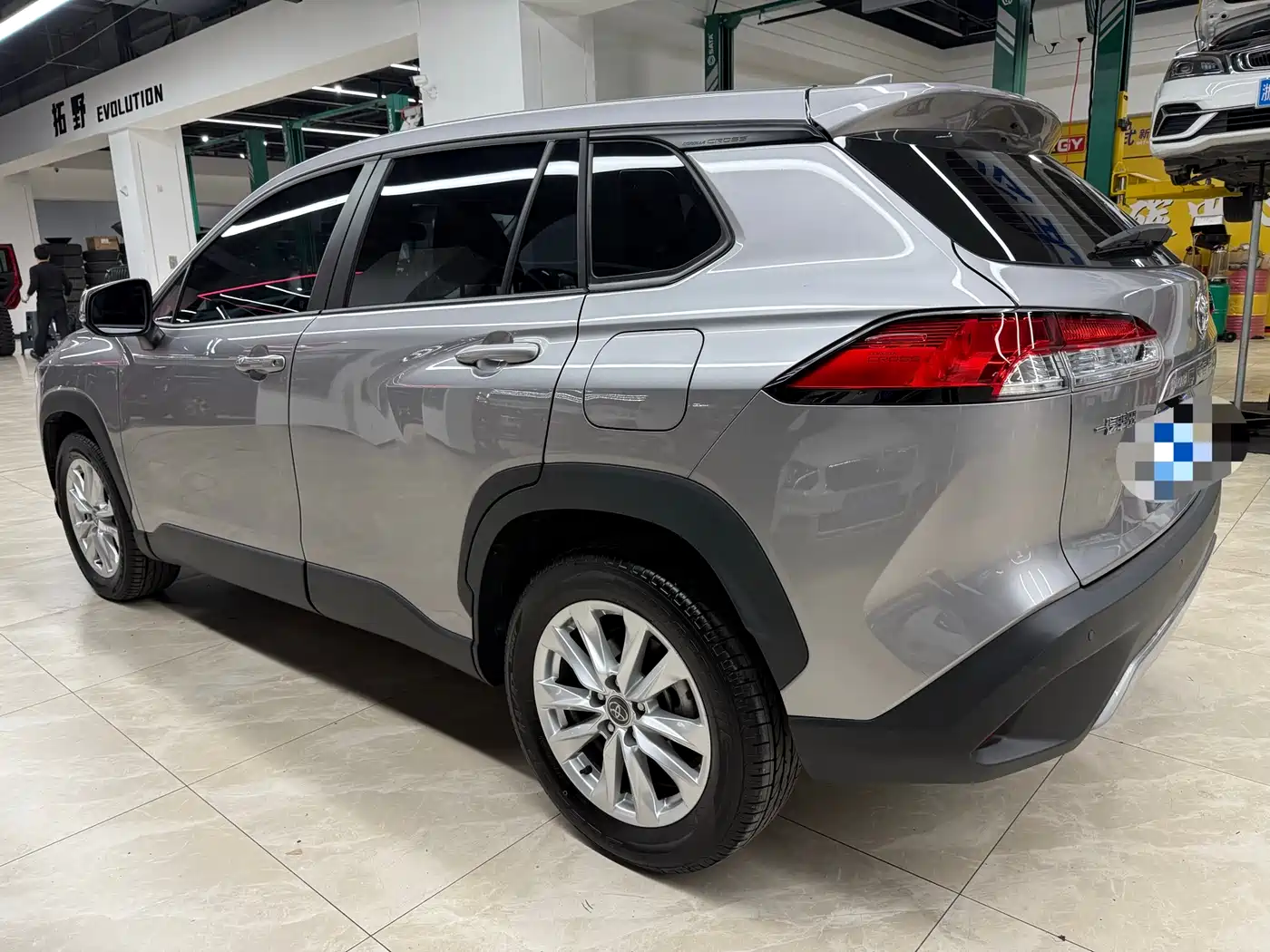 Toyota Corolla Cross 2023 2.0L Elite Edition фото 8