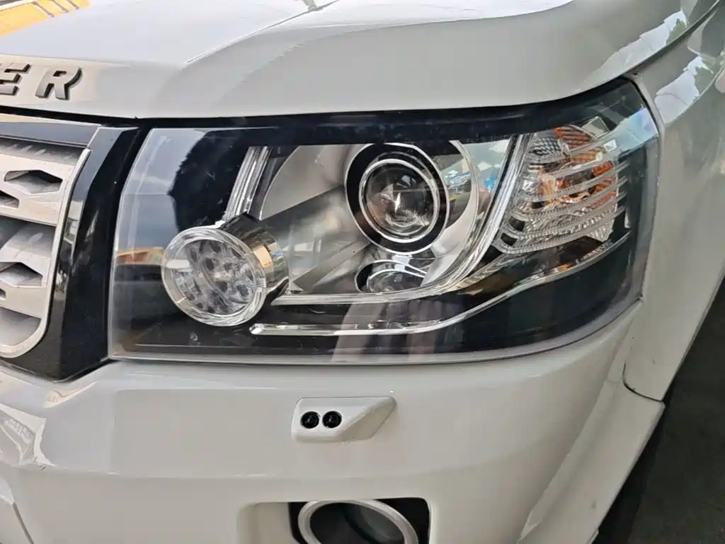 Land Rover Freelander 2 2014 2014 2.0T Si4 SE Gasoline Edition