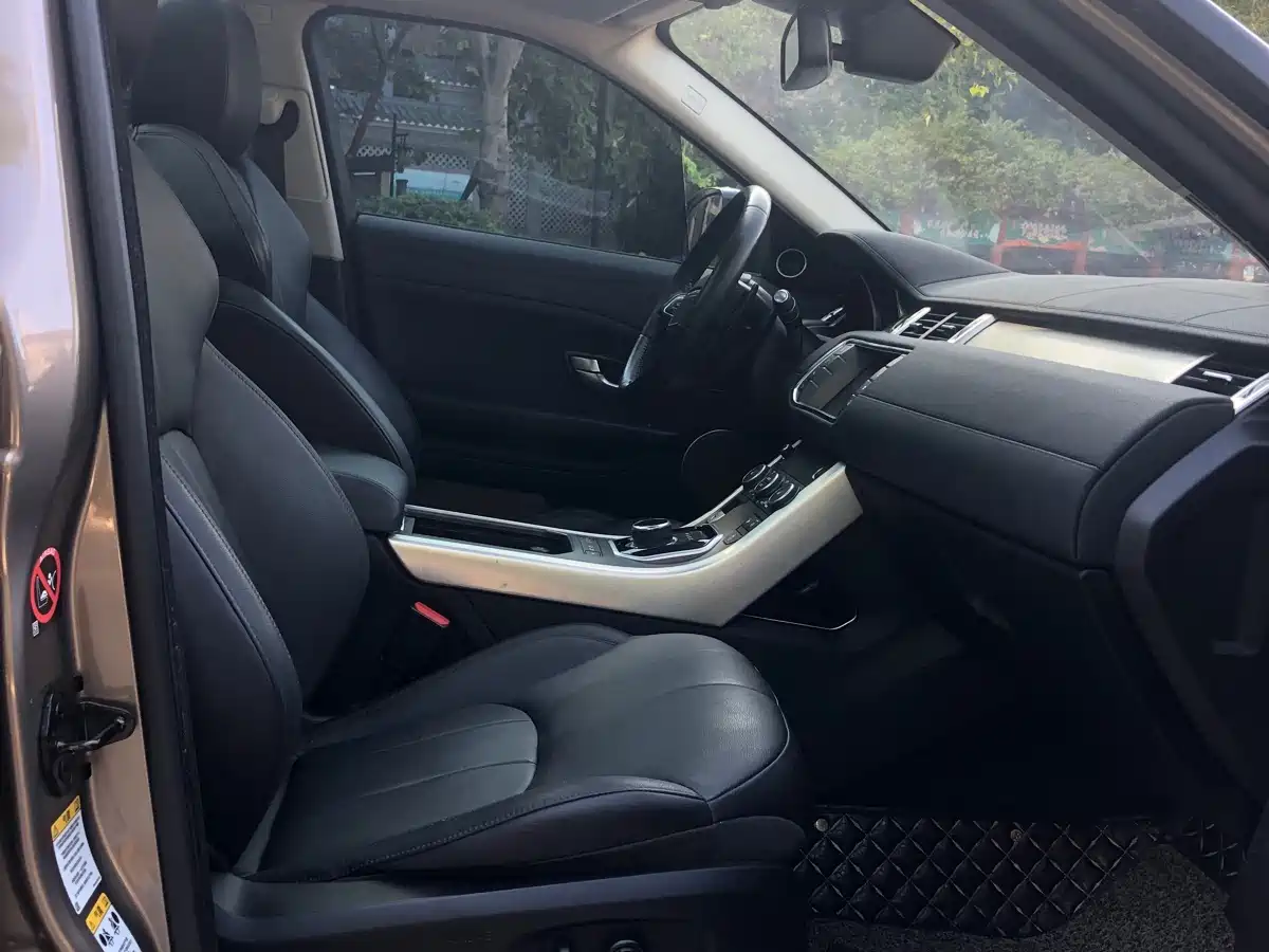 Land Rover Range Rover Evoque 2017 2.0T SE Smart Shine Edition фото 10