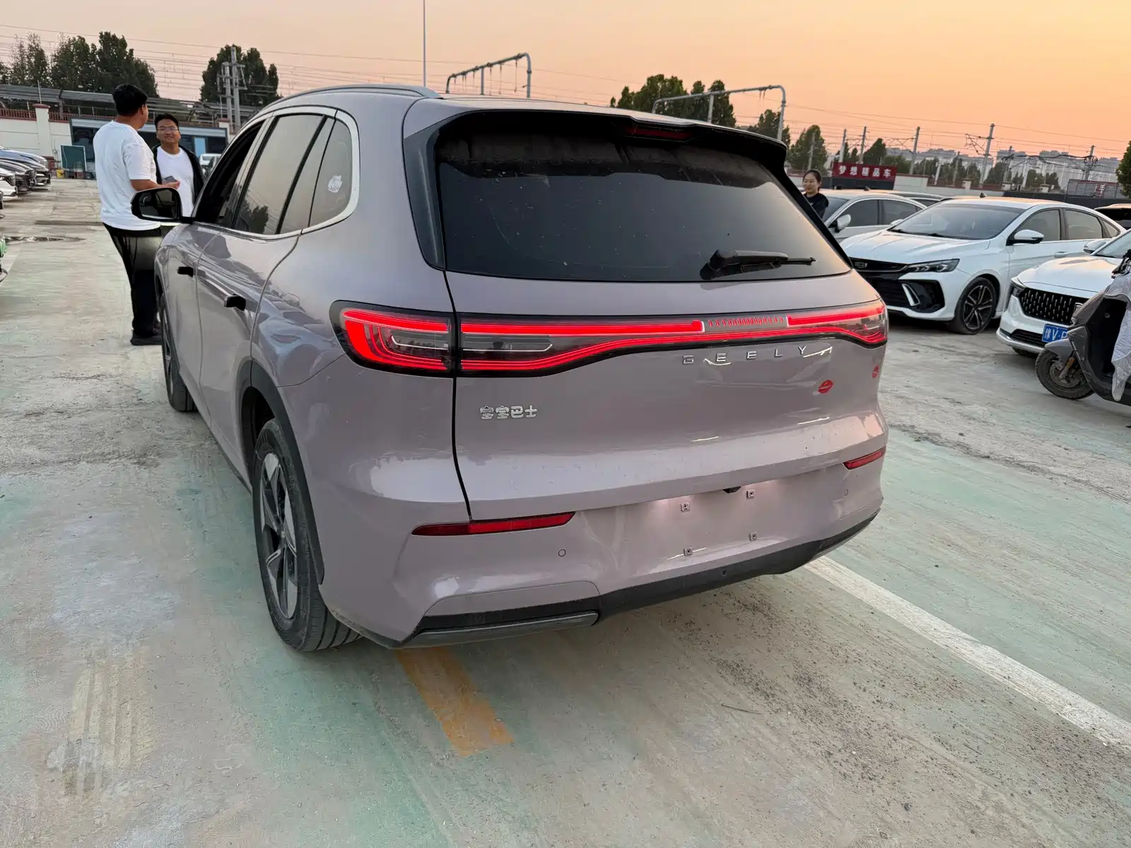 Фото 8 - Geely Galaxy Galaxy E5