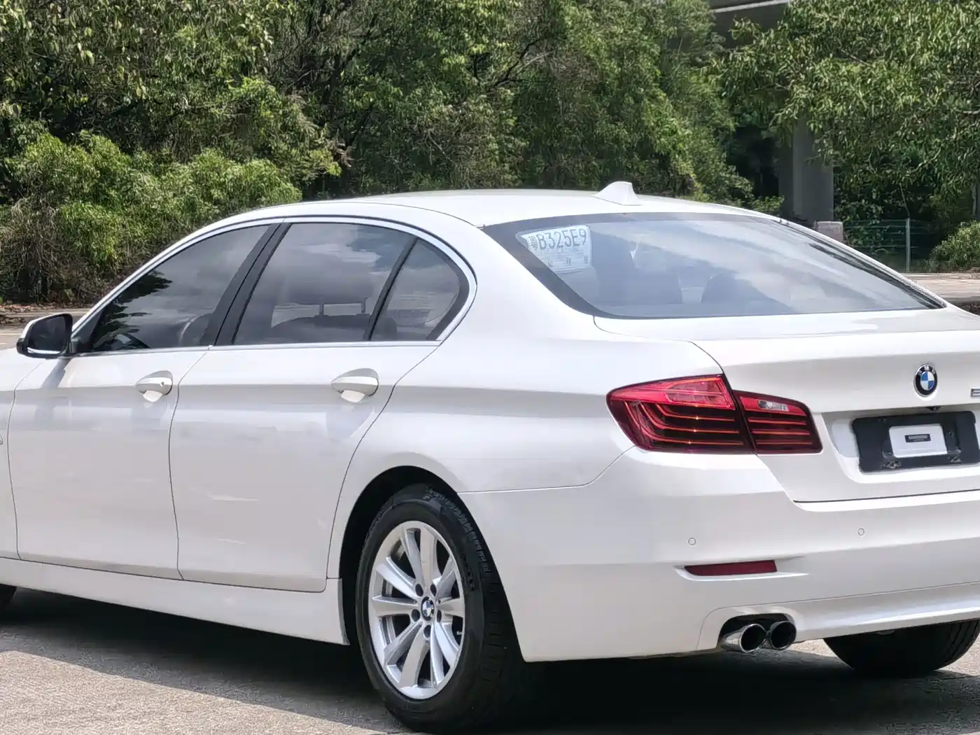 BMW 5 Series 2017 520Li Classic Edition фото 5