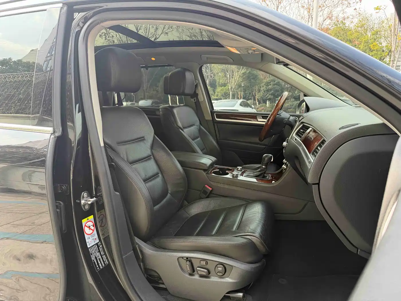Volkswagen Touareg 2011 3.0TSI Comfort фото 12