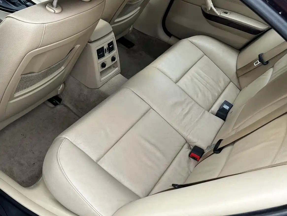 BMW 3 Series (Import) 2010 320i Fashion фото 13