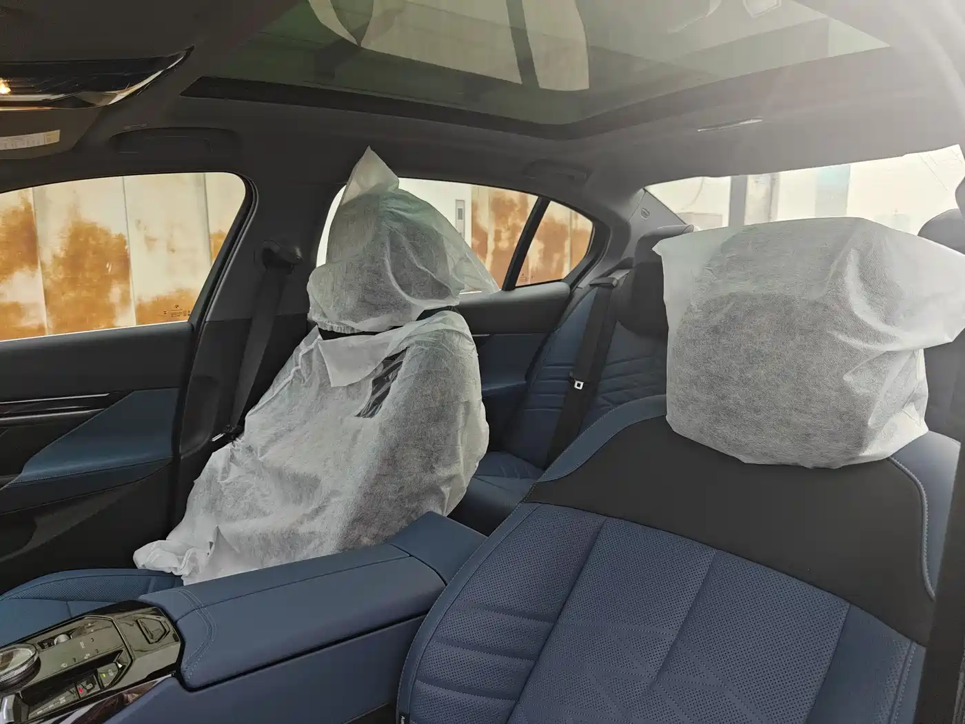 BMW i5 2024 eDrive 35L Premium Luxury Package фото 8
