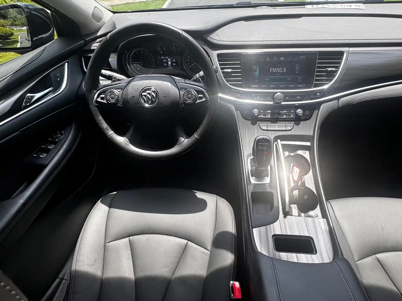 Photo 12 - Buick LaCrosse