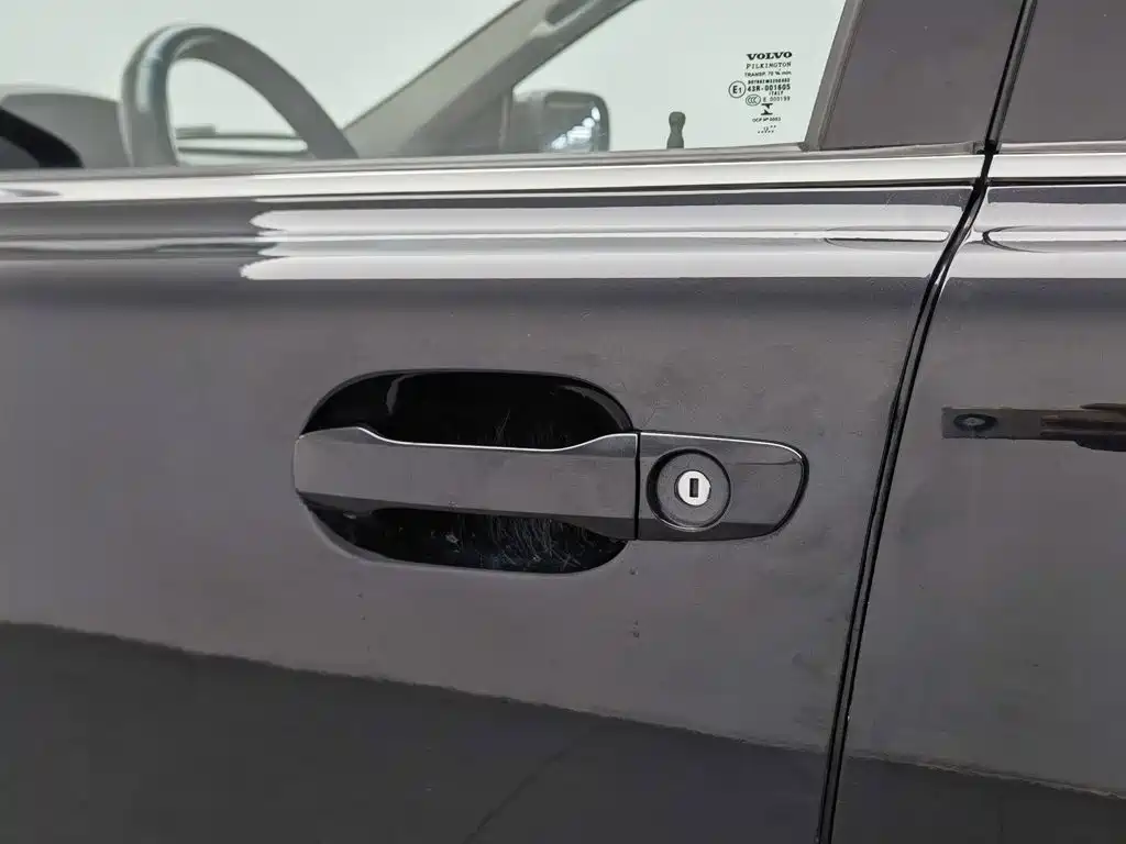 Photo 18 - Volvo XC90