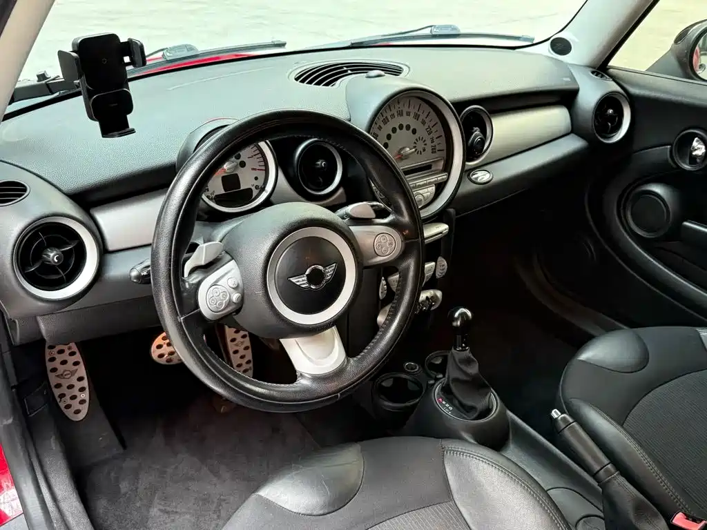 MINI CLUBMAN 2010 2010 1.6L COOPER Cheer