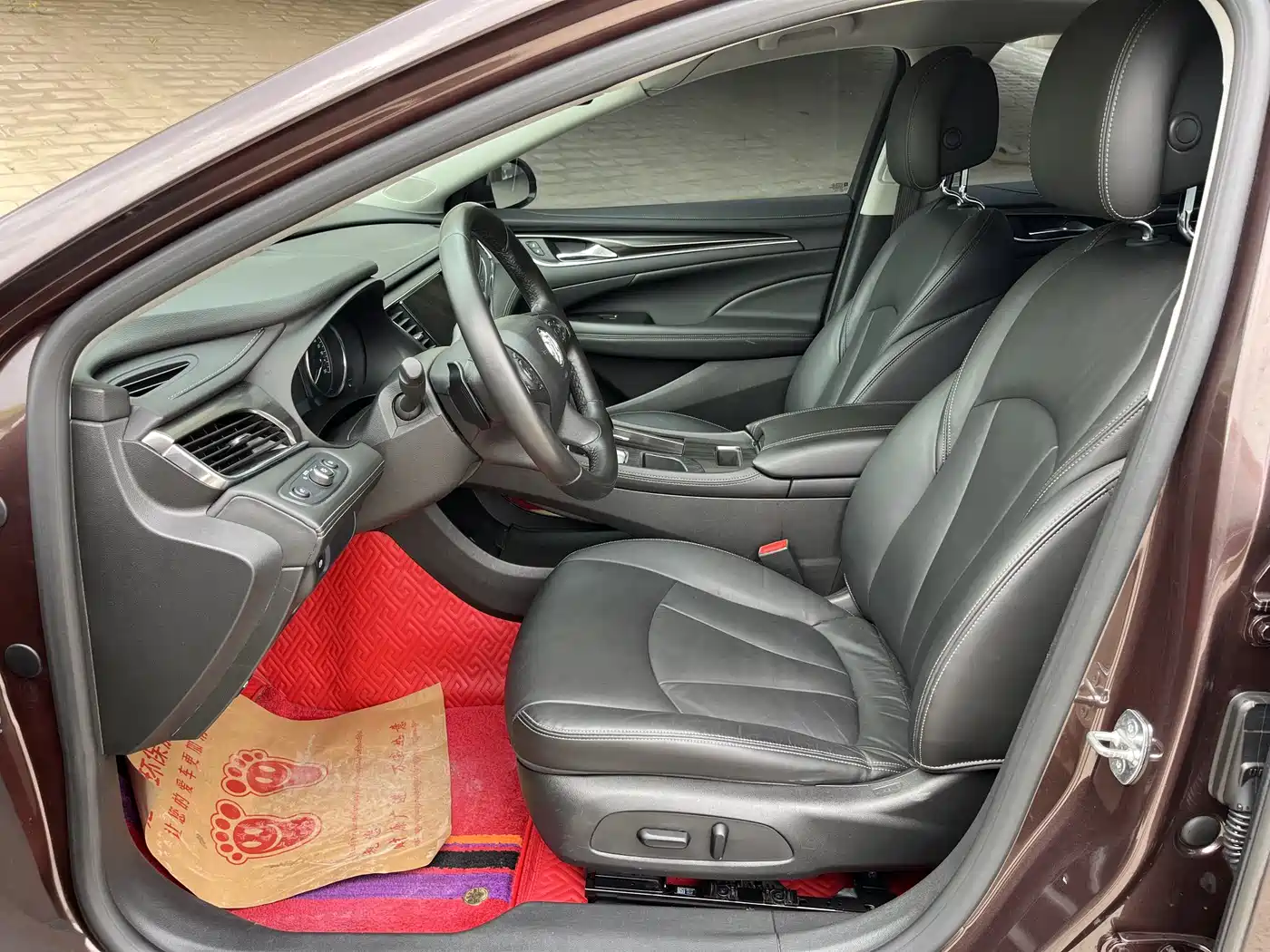 Buick LaCrosse 2016 Facelift 28T Elite фото 8