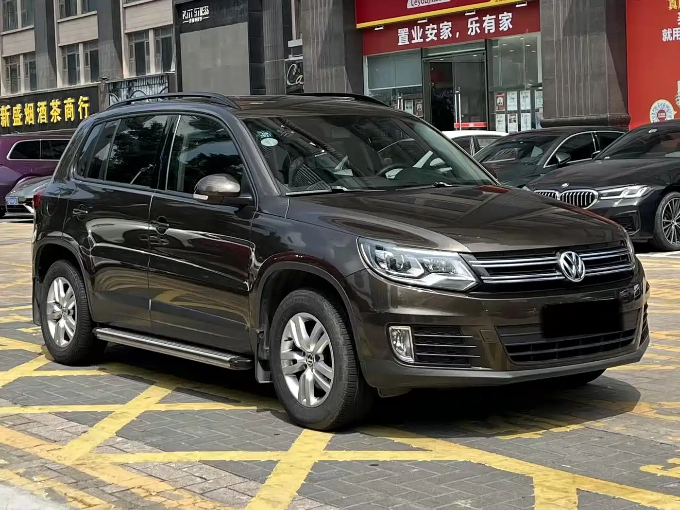 Volkswagen Tiguan 2015 1.8TSI Automatic 2WD Trendline фото 3