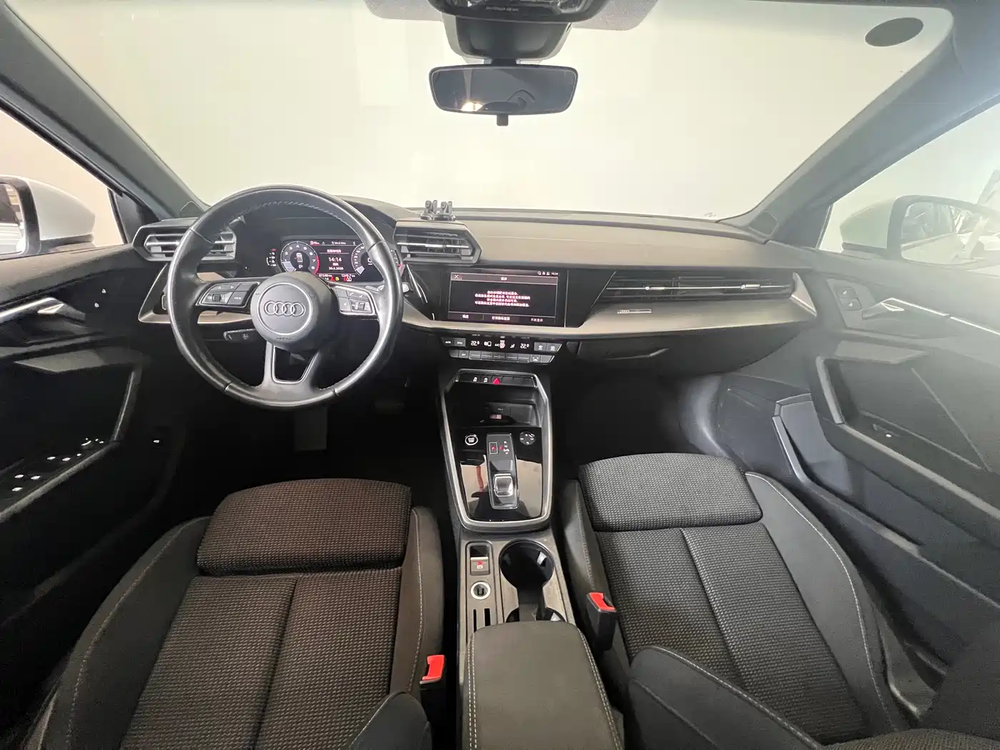 Audi A3 2024 Model A3L Limousine 35 TFSI Progressive Sport фото 8