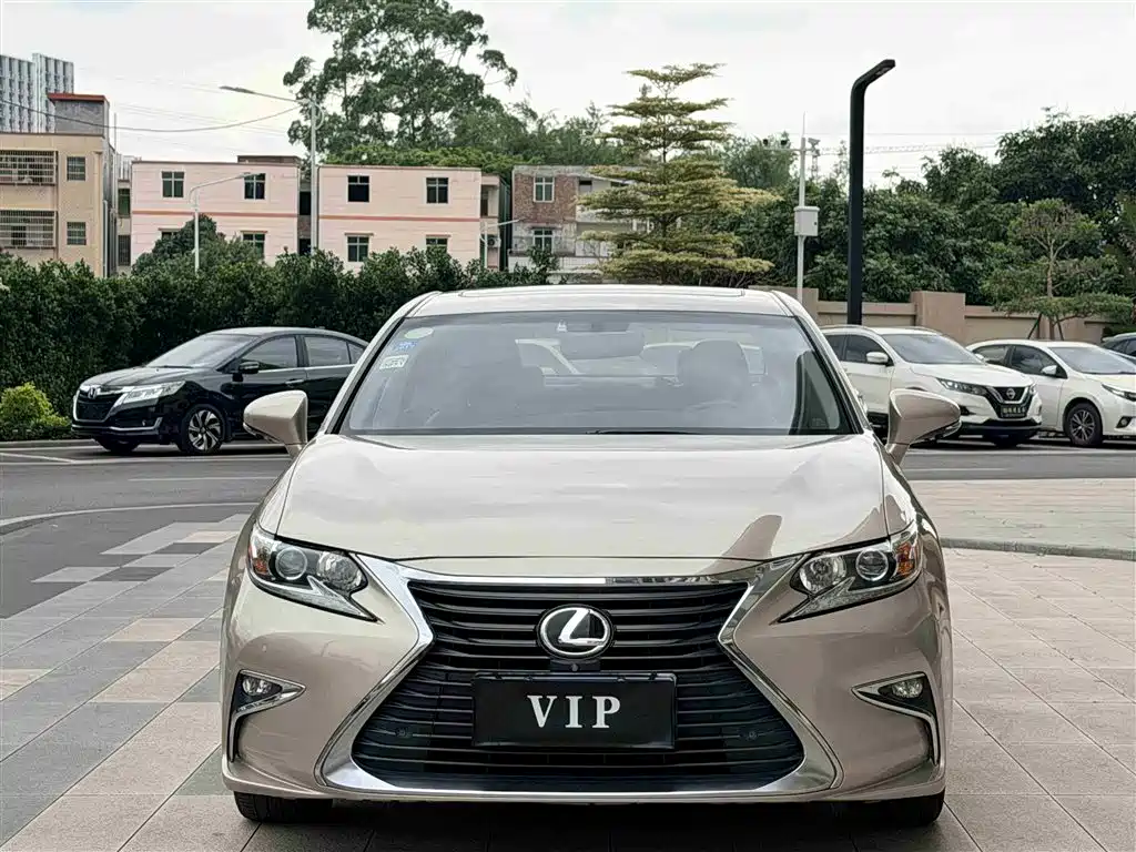 Lexus ES 2015 250 Elegance Edition фото 2