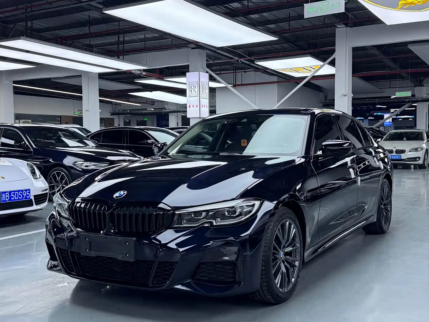 BMW 3 Series 2022 325Li M Sport Shadow Edition