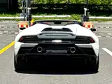 Фото 9 - Lamborghini Huracán