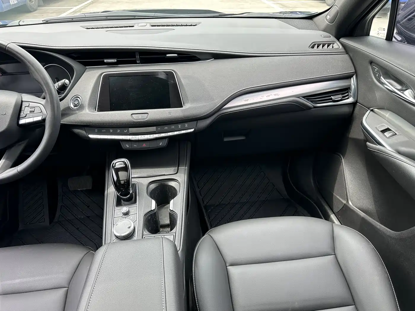 Cadillac XT4 2020 Facelift 28T 2WD Leading фото 12