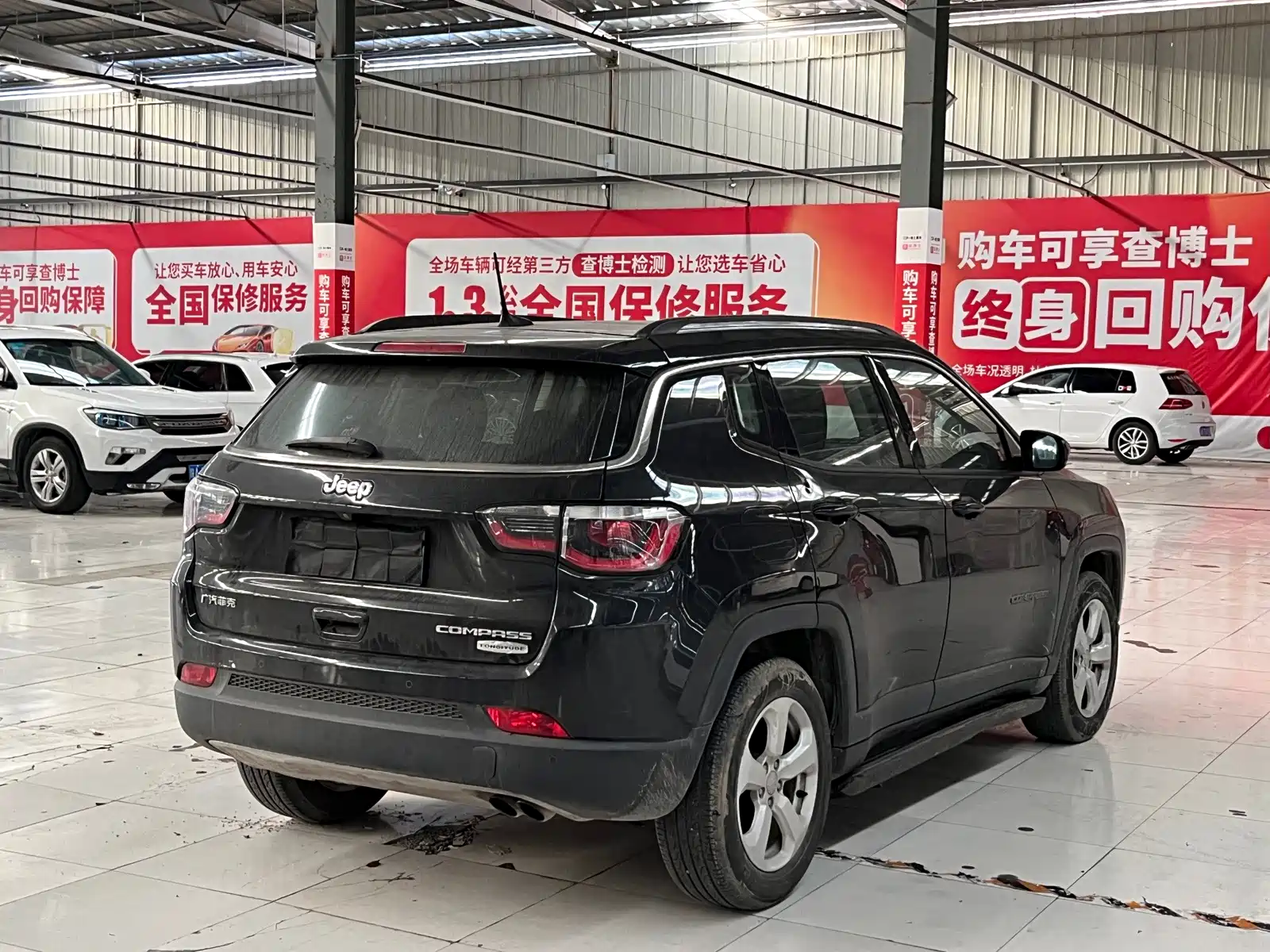 Фото 10 - Jeep Compass