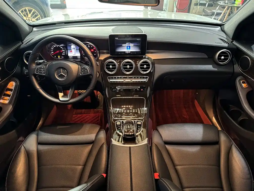 Mercedes-Benz GLC 2019 GLC 260 L 4MATIC Dynamic фото 7