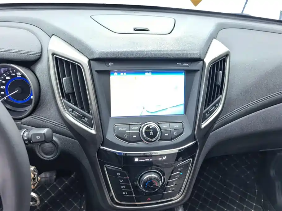 Changan CS35 2017 2017 1.6L Auto Luxury