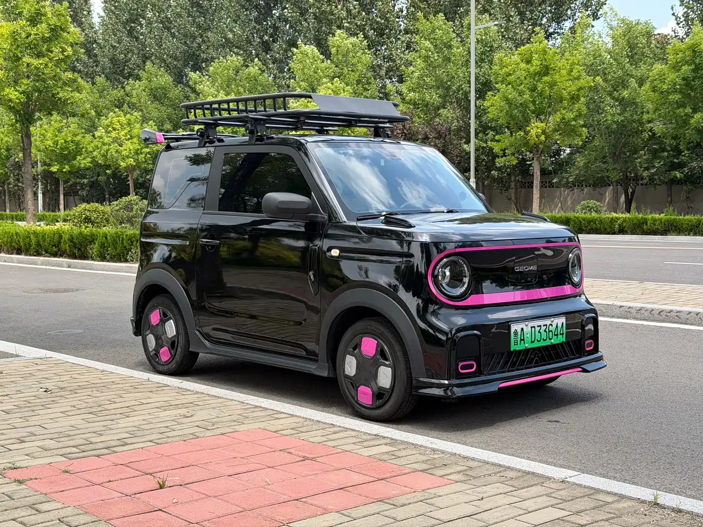 Photo 3 - Geely Galaxy Panda