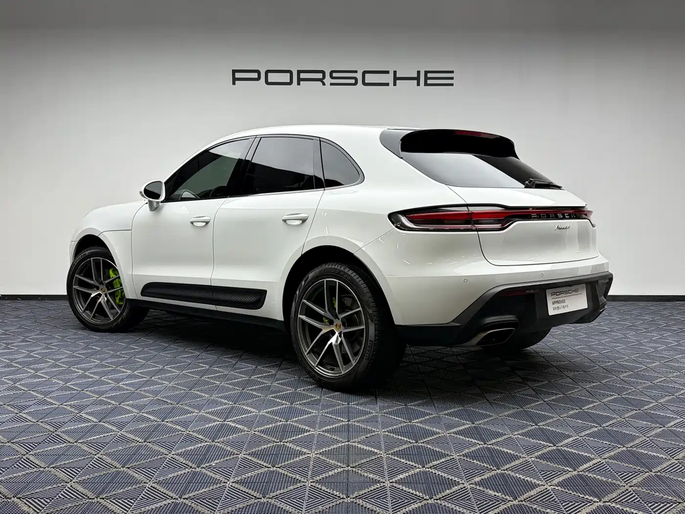Porsche Macan 2023 Macan 2.0T фото 13