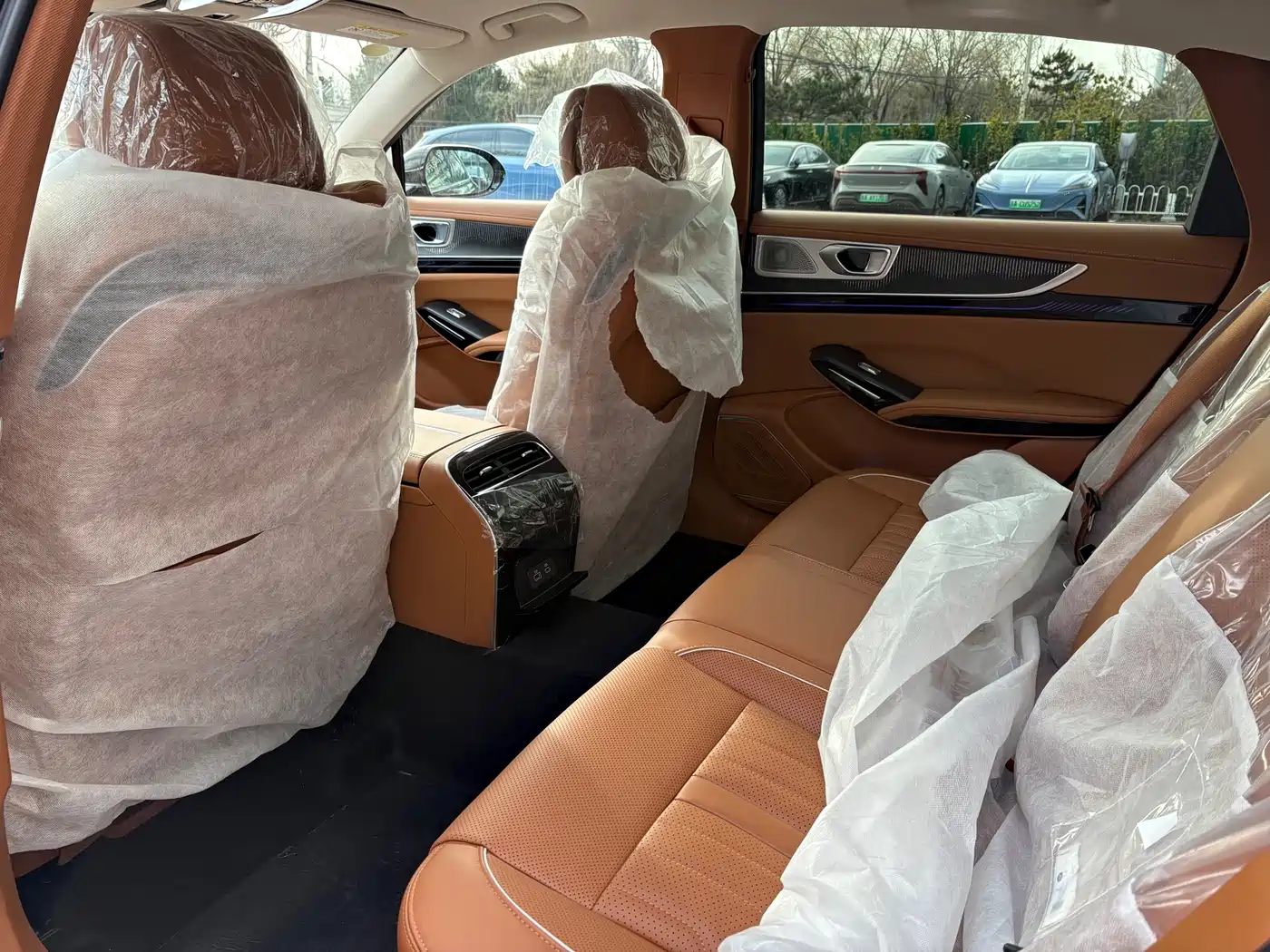 Hongqi H9 2025 2.0T 2WD Qixiang Luxury Business Edition 5-seater фото 7