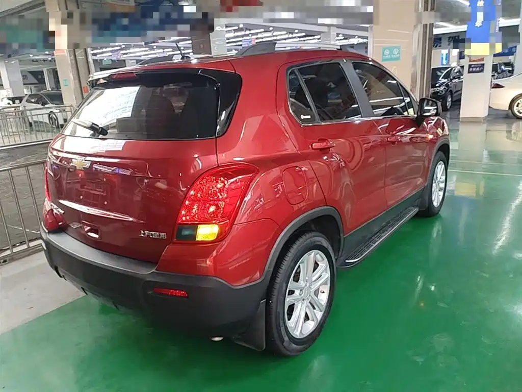 Chevrolet Trax 2016 1.4T Automatic 2WD Comfort Sunroof Edition фото 7