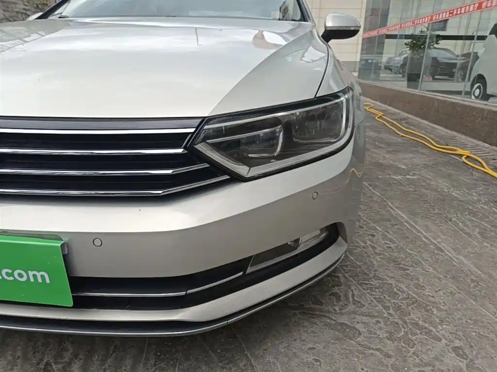 Volkswagen Magotan 2018 330TSI DSG Leading фото 24