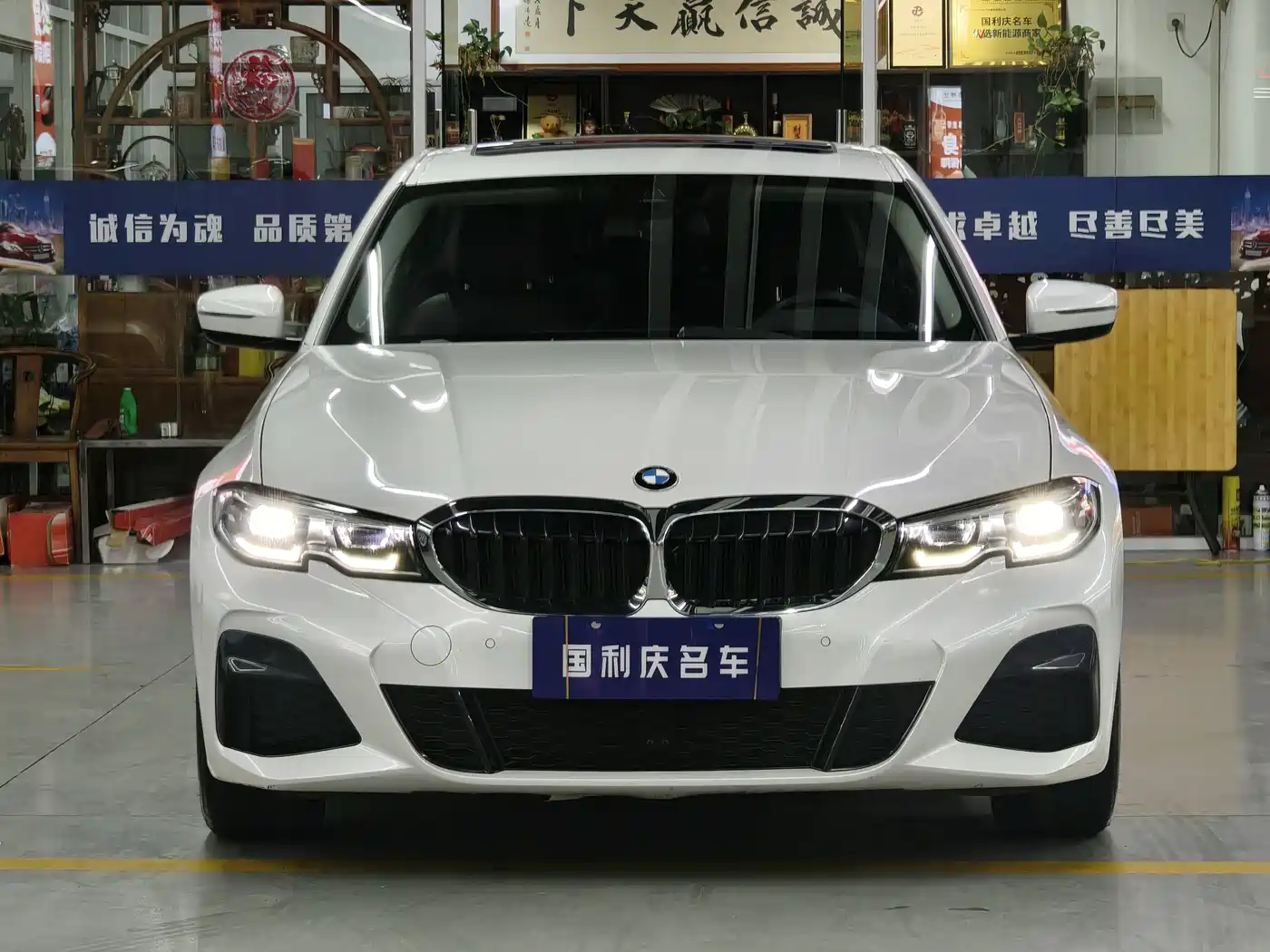 BMW 3 Series 2020 325Li M Sport Package фото 2