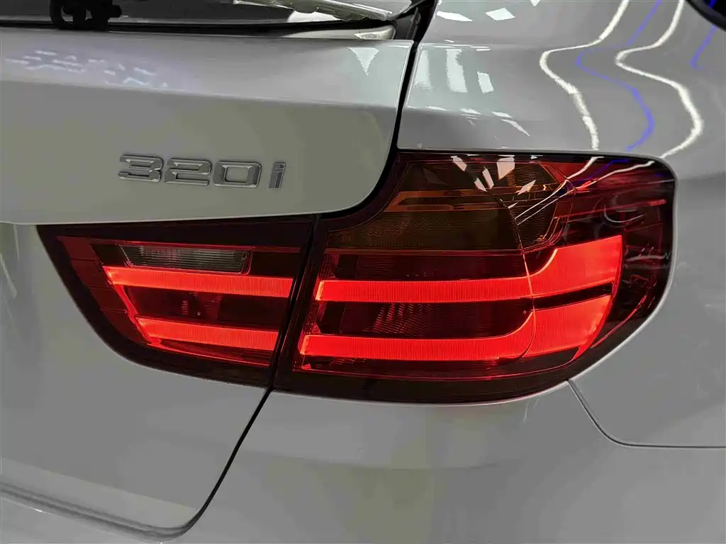 BMW 3 Series GT 2016 320i Fashion Style фото 8