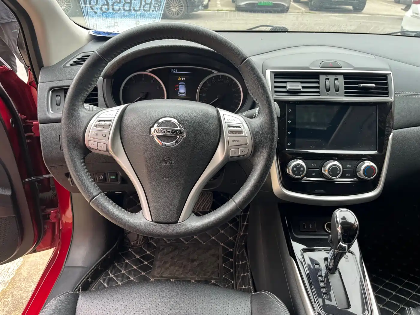 Nissan Tiida, миниатюра 7