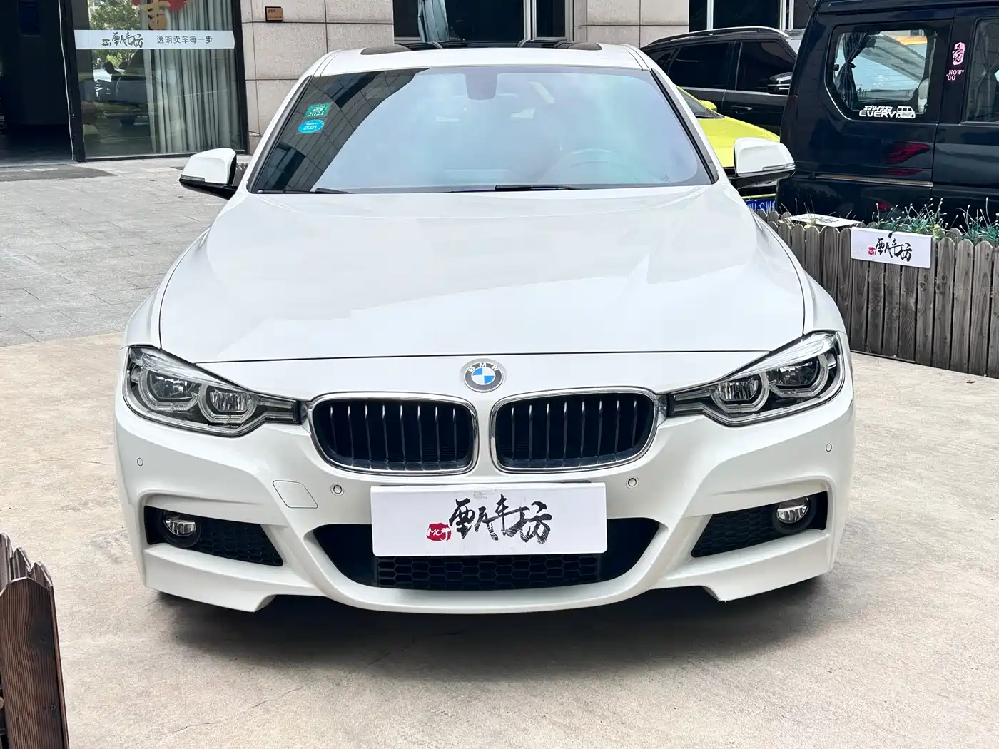BMW 3 Series 2019 320i M Sport Package фото 2