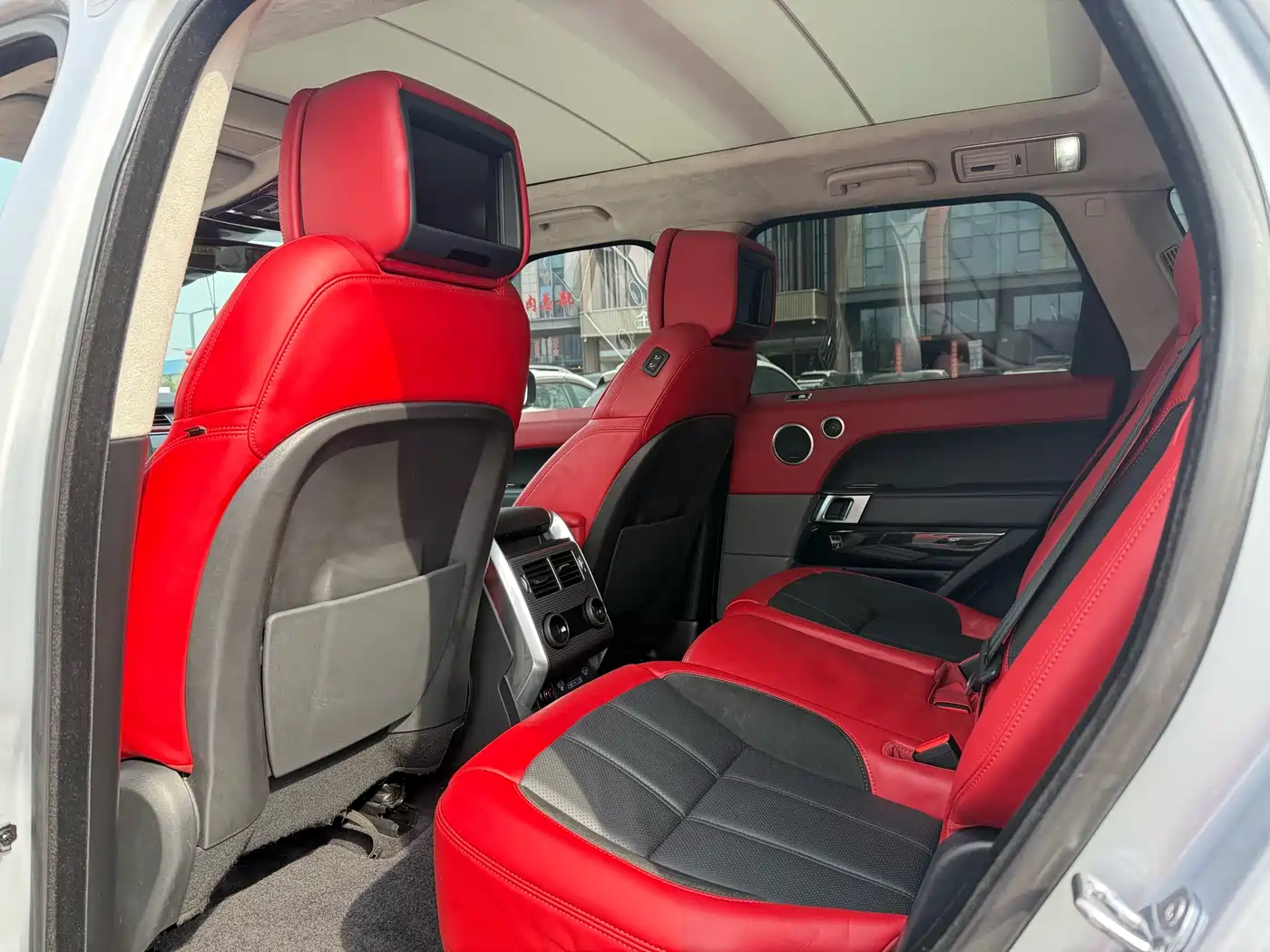 Land Rover Range Rover Sport 2021 3.0 L6 HST фото 5