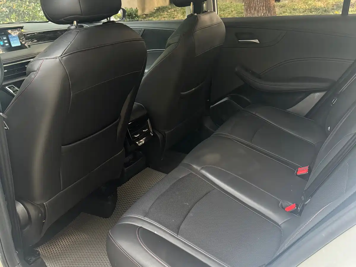 Photo 6 - Roewe i5