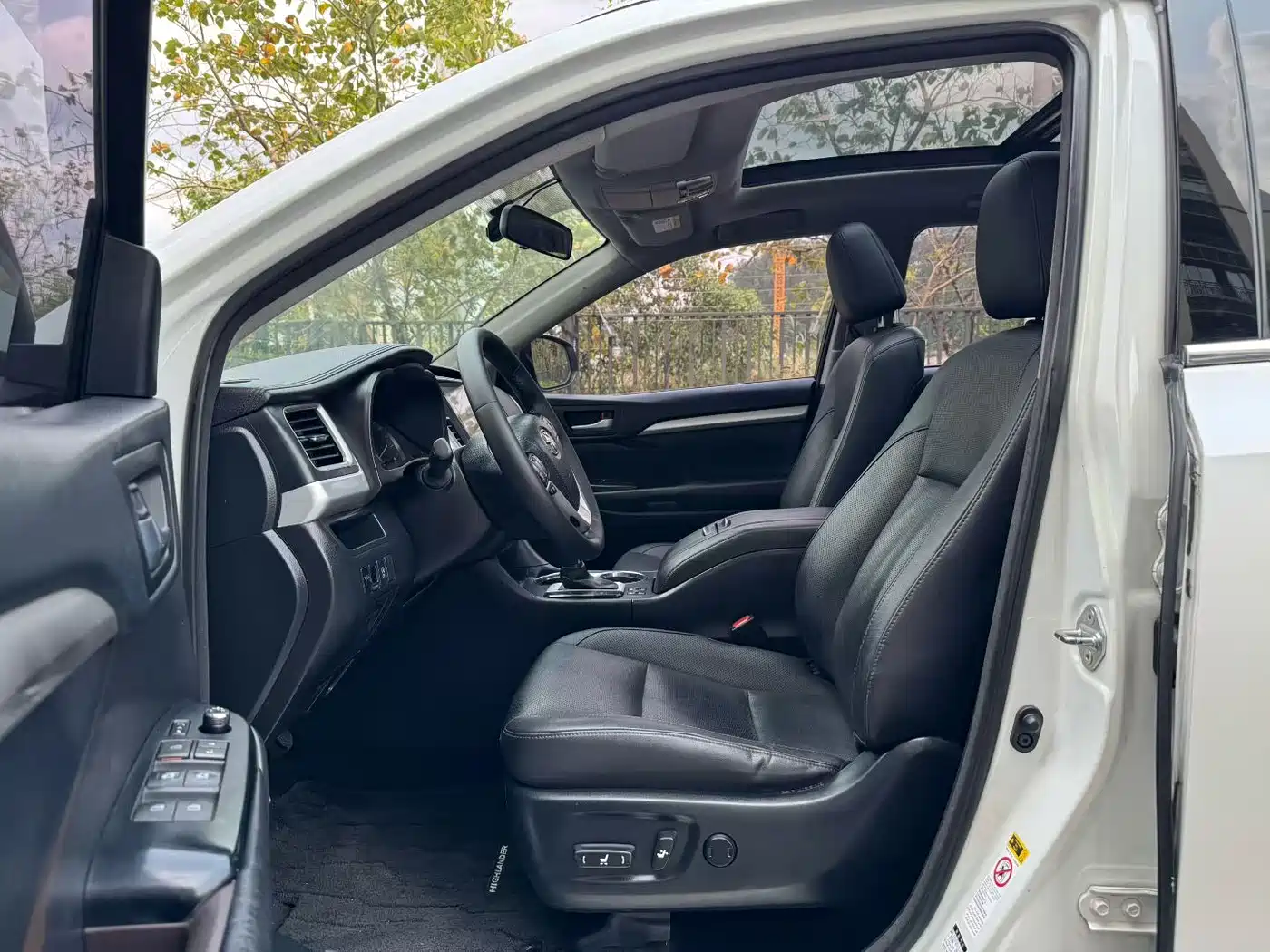 Toyota Highlander 2015 2.0T AWD Luxury Edition 7-seater фото 4