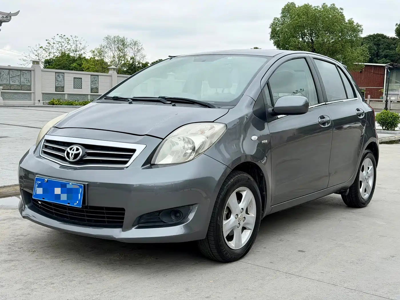Toyota Yaris 2011 1.6E Auto Charm Edition