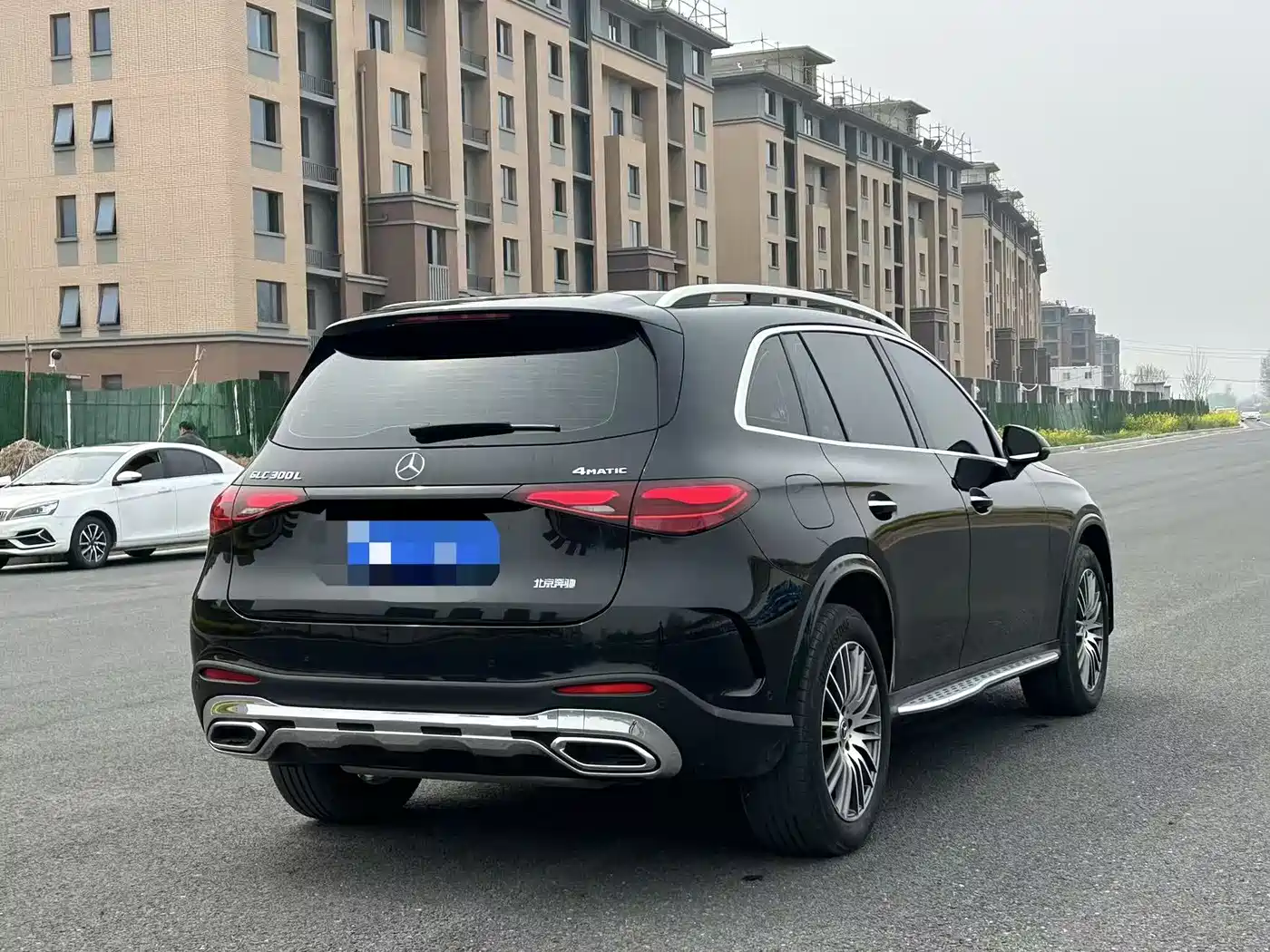 MERCEDES-BENZ GLC