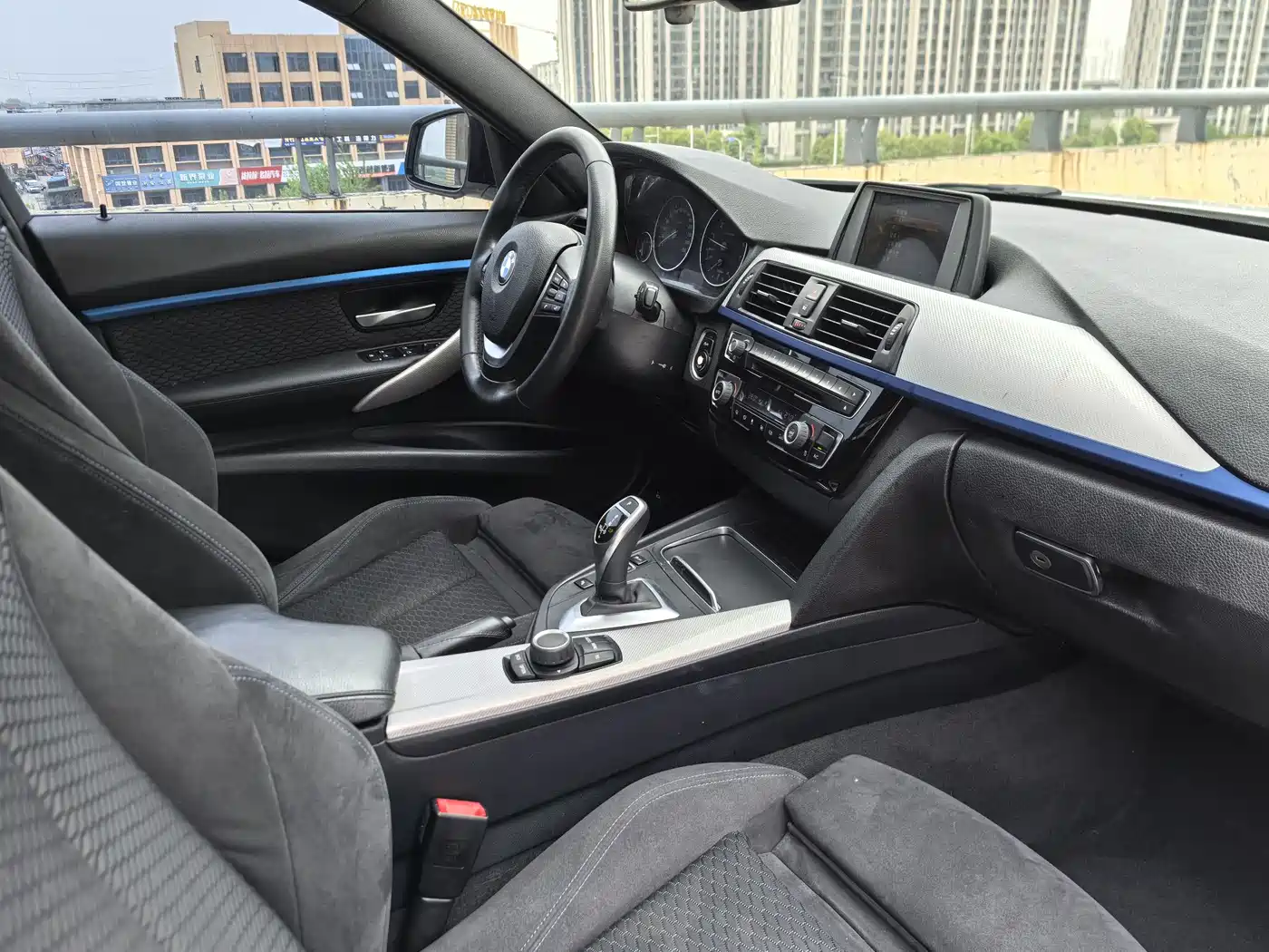 BMW 3 Series 2018 320i M Sport Package фото 37