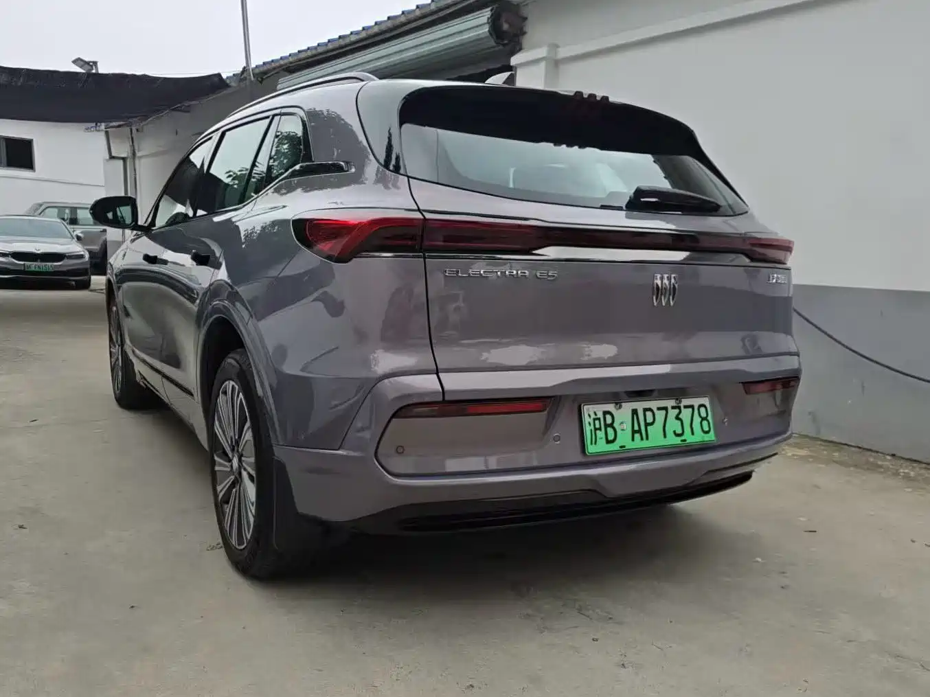 Buick E5 2026 2023 Premium Standard Range Edition