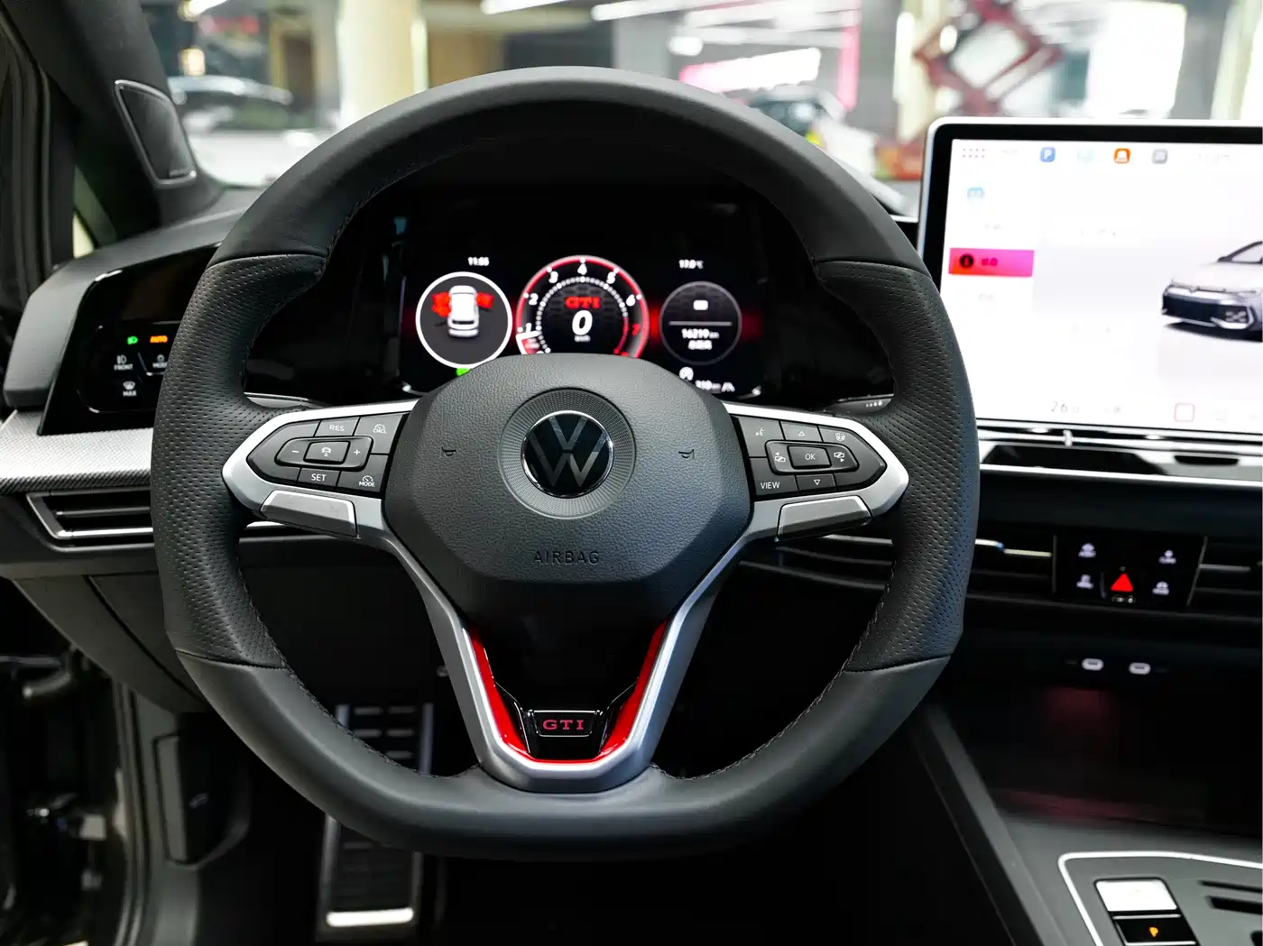 Volkswagen Golf GTI 2025 380TSI DSG GTI фото 11