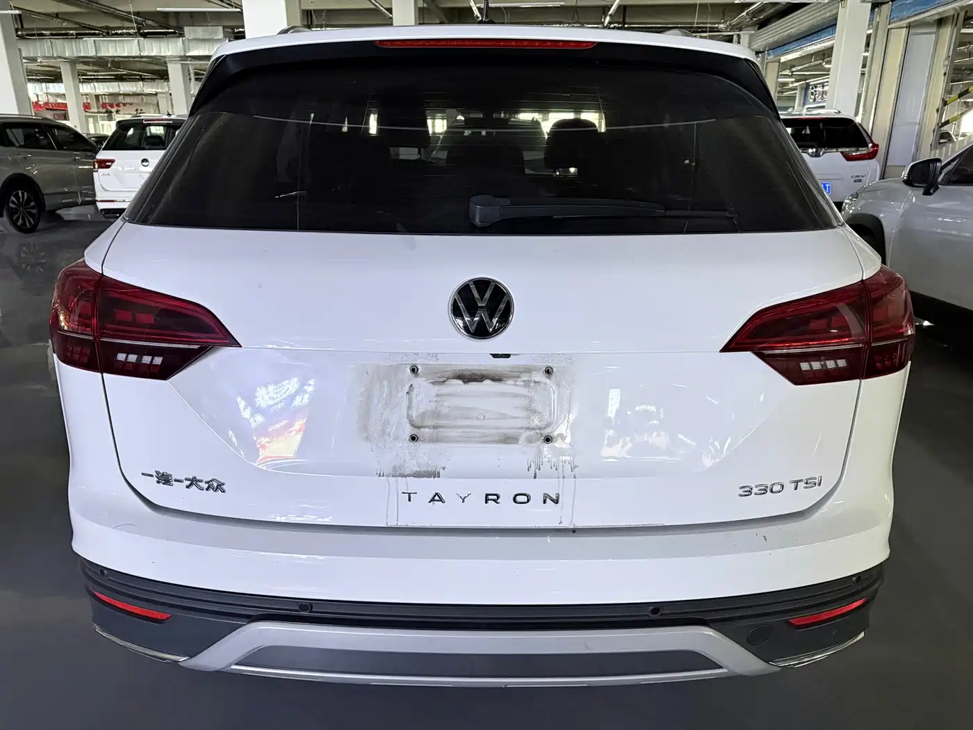 Volkswagen Tayron 2022 330TSI 2WD Luxury Smart Connect Plus фото 17