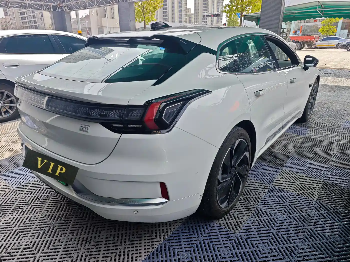 ZEEKR EXTREME KRYPTON 001