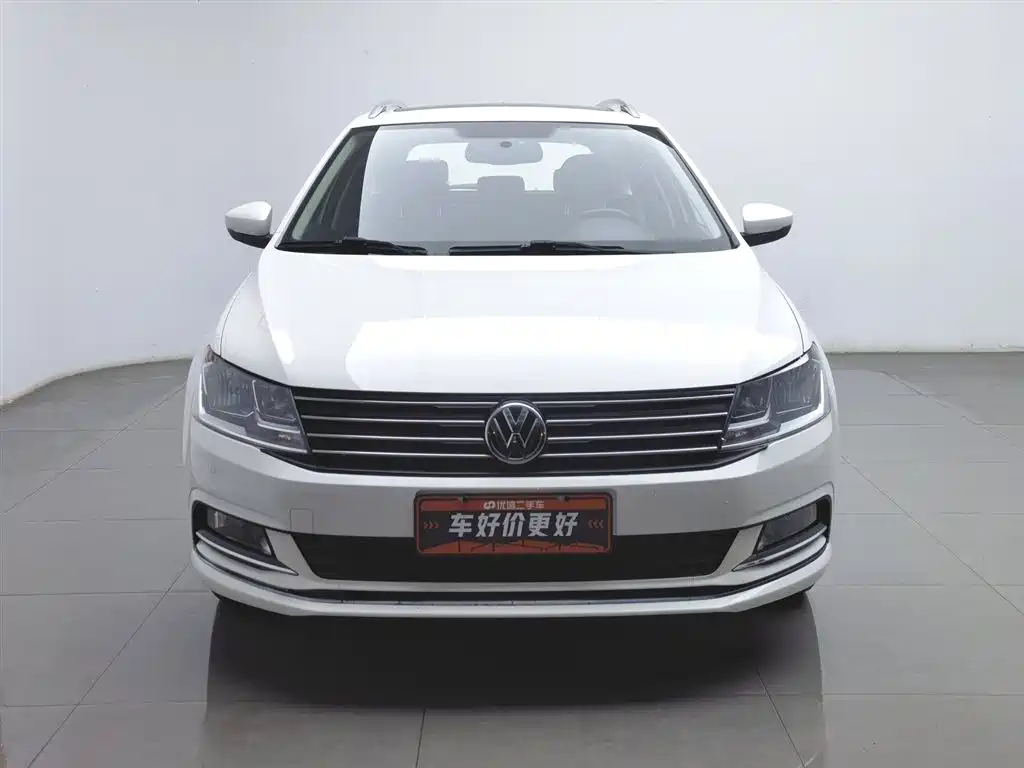 Volkswagen Lavida Tour 2017 180TSI DSG Comfort Edition фото 3