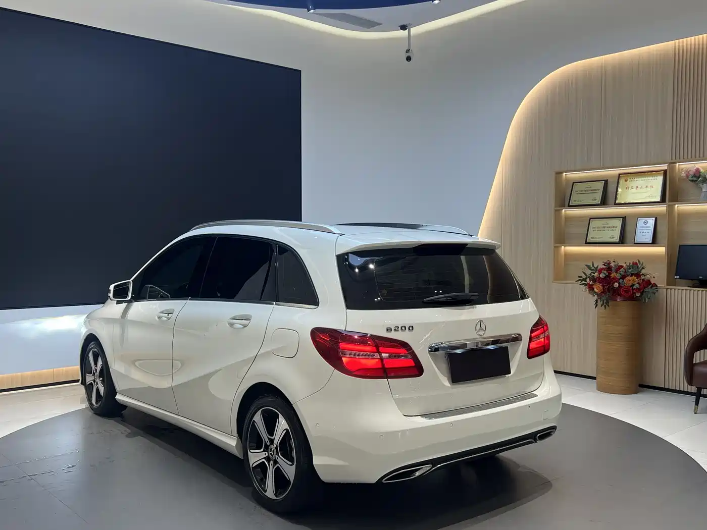 MERCEDES-BENZ B CLASS