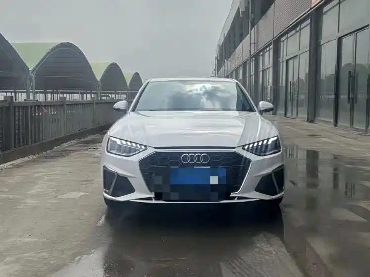 Audi A4L 2020 40 TFSI Fashion Dynamic Edition фото 2